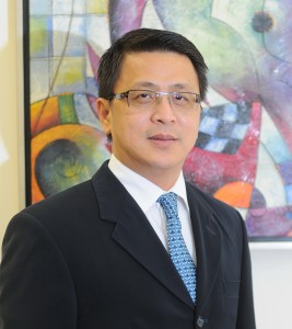 นายสุรพล สติมานนท์